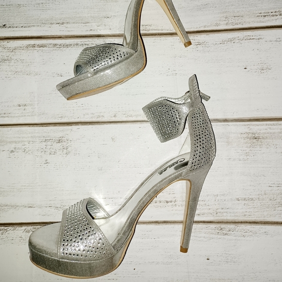 Carlos Santana Embellished Open Toe Heeled Platform Sandal - Silver Shimmer - Picture 13 of 16